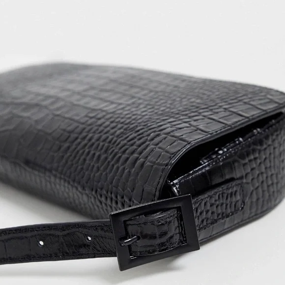 Vagabond LA croc effect shoulder bag in black - Picture 2 of 6